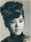 Vẻ đẹp của các danh ca Việt qua các bức ảnh thời trẻ