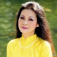 Nữ ca sĩ Khánh Ly