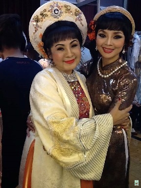 NS Xuân Lan & Hồng Loan trong show Chút Tình Gửi Lại Nhân Gian 3/2014