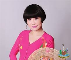 NSƯT Thanh Kim Huệ