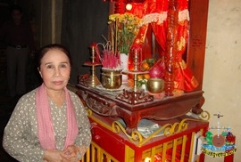 Nghệ sĩ Ánh Hoa